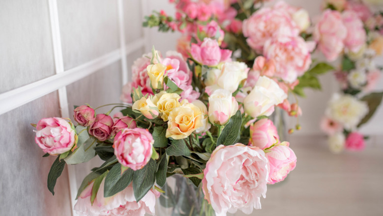 Artificial Flowers: The Perfect Gift For Your Loved One