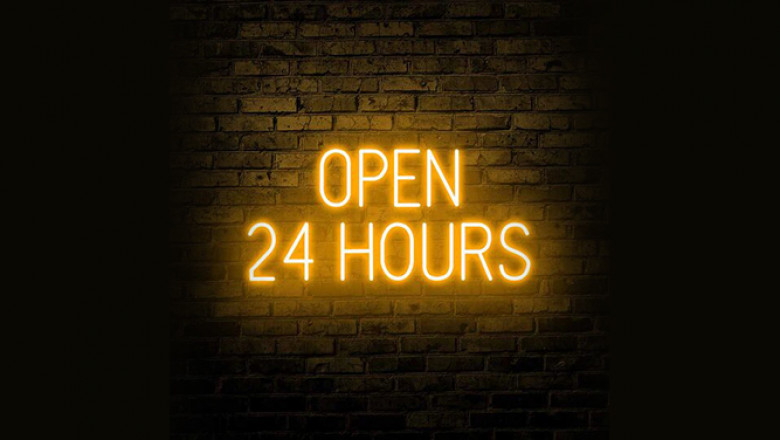 Five best neon name lights for restaurant decor