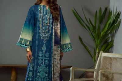 Sale on Brands in Pakistan | Lawn Collection | Seran