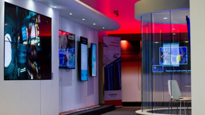 Transparent Digital Signage Market 2022 Size, Key Players & Forecast Report to 2028