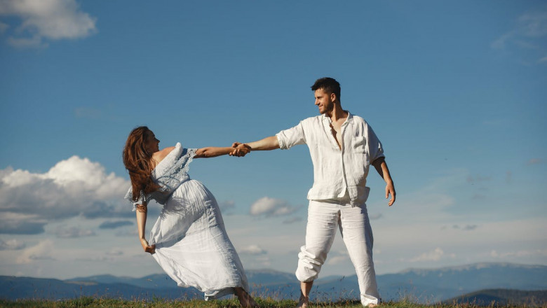 Conversation Starters for Latin Chat Line Partners for a First Date