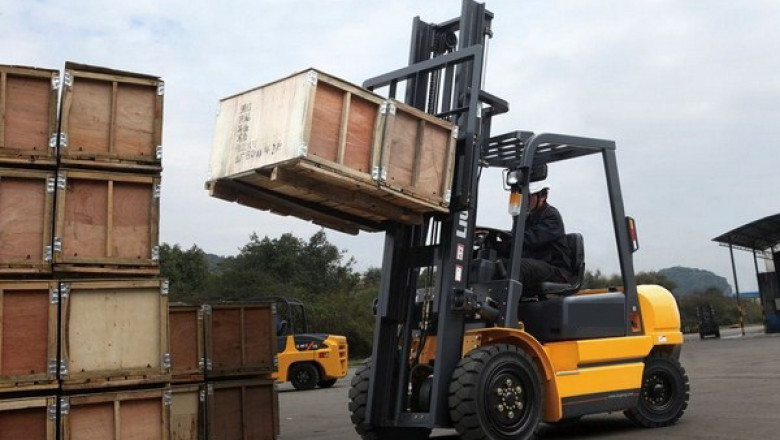 Electric Forklifts - Identical Power, Similar Efficiency