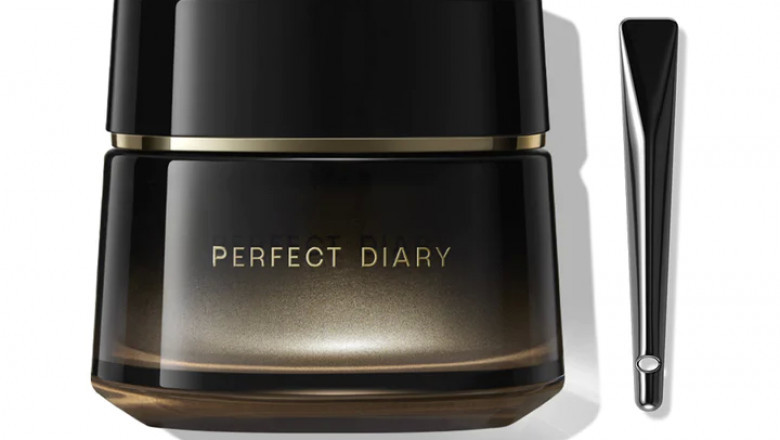 A perfect diary brand lip gloss