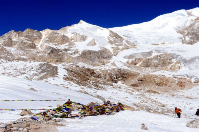 Hidden Valley Manaslu Trekking in Nepal