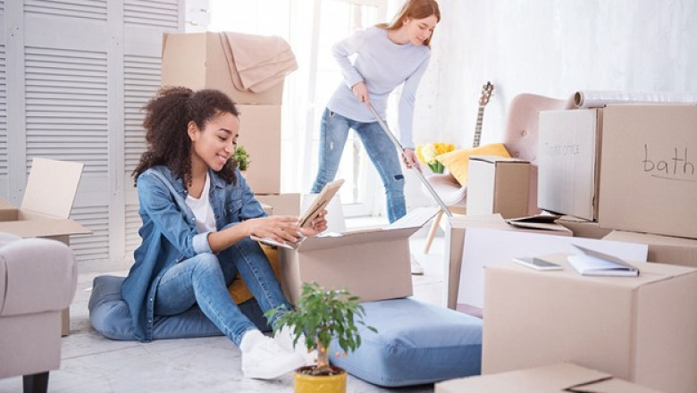 12 Tips For Cleaning The Apartment You Just Moved Into