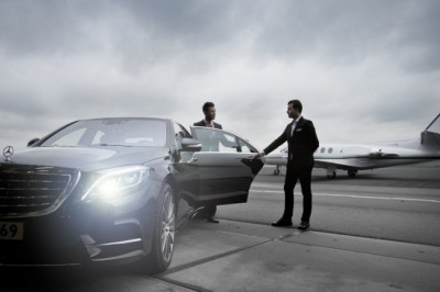 Why Book Private Airport Transfers For Corporate Travel?