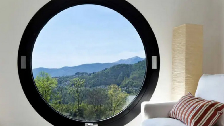 Let yourself becharmed by the French doors