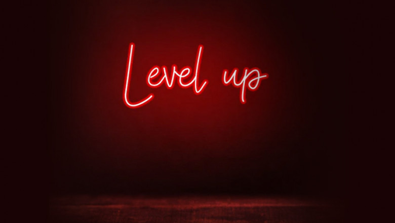 How to decorate your home bar with DIY neon signs