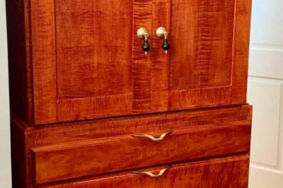 Why should you visit Dahlias for custom furniture design in Denver?