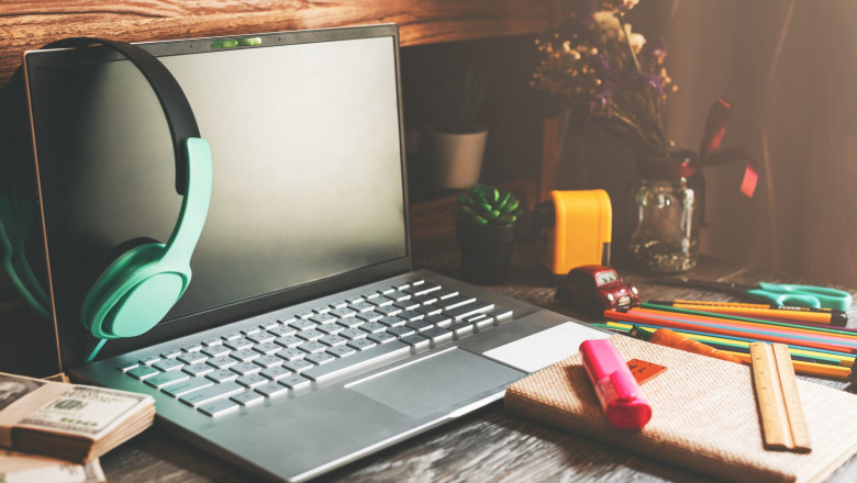 10 Corporate Swag Bag Ideas Your Remote Employees Will Love | Arctic Blue
