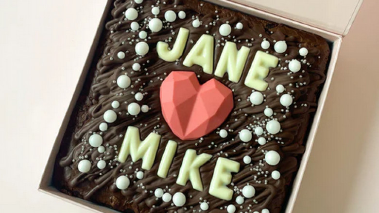 Hello Brownie offers you Special Valentine's Day Gift Ideas for Her