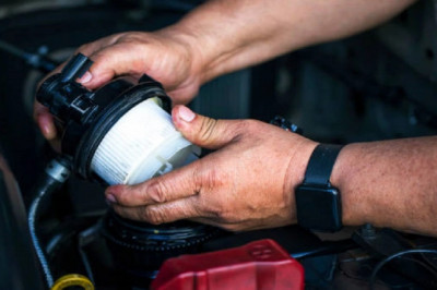 Suspect a Clogged Oil Filter? Here’s How to Determine It