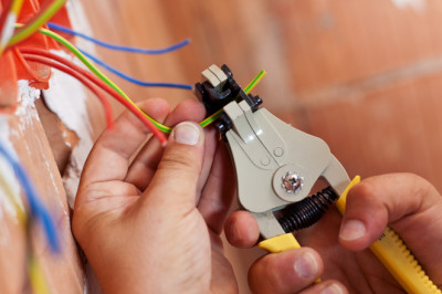 How to Select The Best Electrical Services in the United Kingdom