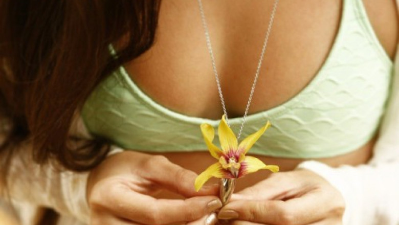 Trendiest Vase Jewelry Collections | Fluerings