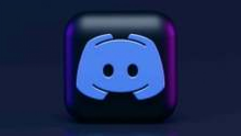 How to get the Discord marketing services on board?