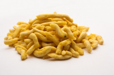 Drown in the savory flavour of Indori namkeen