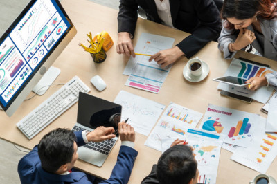 Providing an overview of the global event management software market, including trends, size, growth, opportunities, and forecasts from 2021 to 2028
