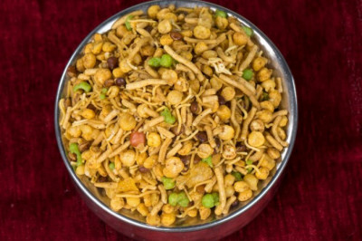 The Best Dal Moth namkeen in town