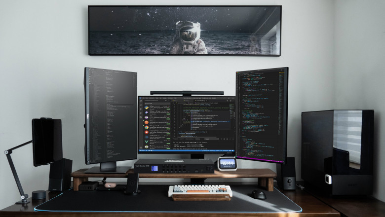 How to Use a Triple Monitor KVM of TESmart
