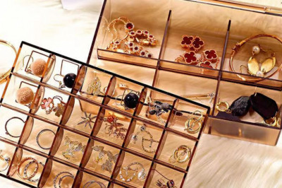 What jewelry goes with what skin tone?