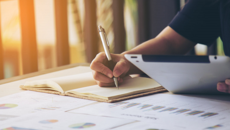 What are the guidelines to present an excellent coursework writing for business studies?