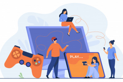 How are Traditional video games different from NFT games?