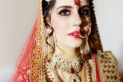 What Type Of Makeup Is Best For A Bride?