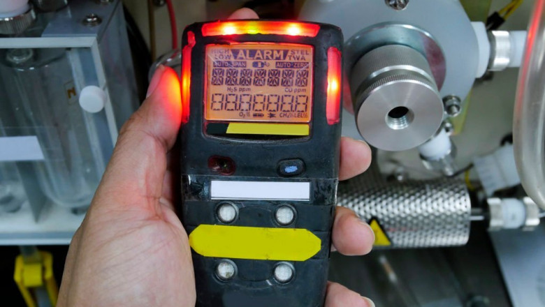 All You Need To Know About a Natural Gas Leak Detector