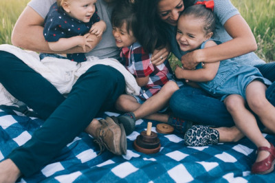 5 Fall Baby Essentials for Traveling Parents