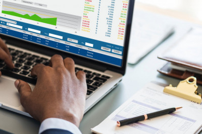 How can payroll financing help business growth