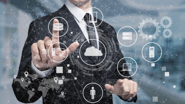 What do the top data analytics companies in India expect from their employees?