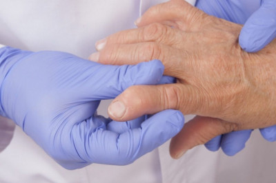 Rheumatoid Arthritis Treatment Aids to Relieve Symptoms and Improve Joint Function