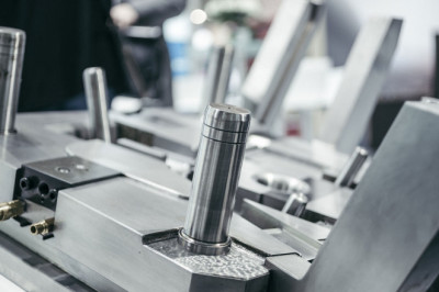 Cold Chamber Die Casting Machines Are Those In Which The Casting Set Is Located Outside Of The Melt