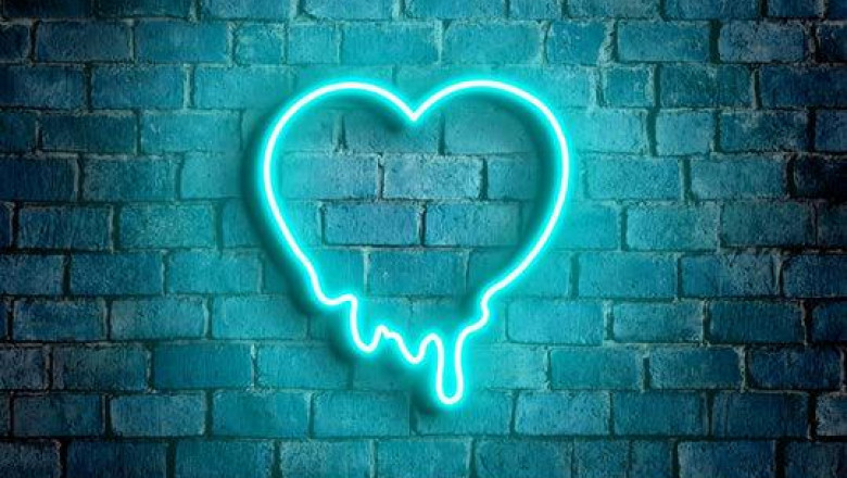 DIY neon signs for bedrooms
