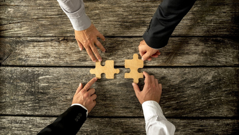 What Are The Services Offered By Keller Williams Seven Hills Commercial Real Estate REALTORS®?