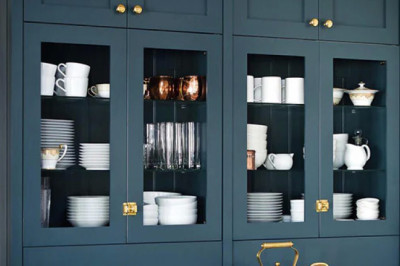 3 Reasons you should choose wood cabinet doors for kitchen