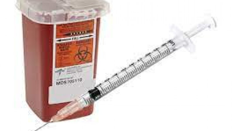 Benefits of making use of medical waste disposal service