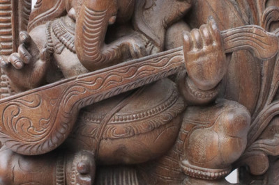 Some Traditional Garden Statues Decor Ideas Play A Notable Role