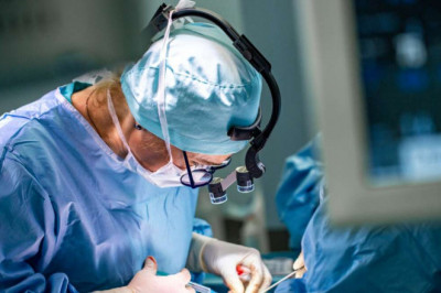 Surgical and Dental Loupes are Useful Tools for Dentists