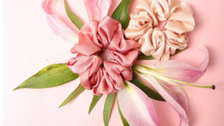 Advantages of Silk Scrunchies for Hair