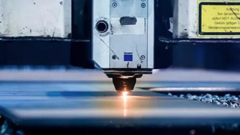 There are many benefits to using laser cutting services.