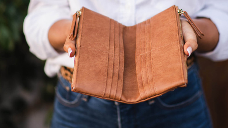 Choose Vegan Leather Bags That Are Environment Friendly
