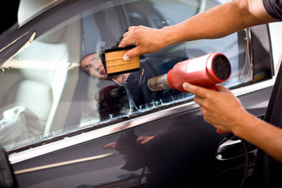 Reduces heat and glare and provides a comfortable driving experience with automotive films