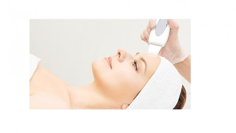 Rejuvenates the Sluggish and Dull Skin with Facials in the United States
