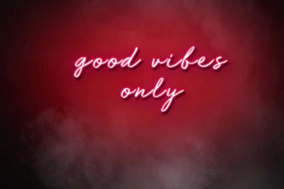 Trendy custom neon light signs: Available online