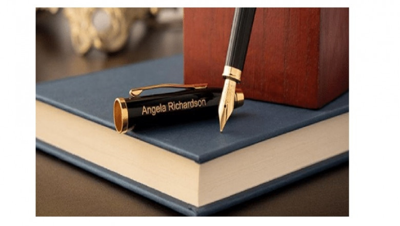 A fantastic customer gift idea is personalised pens.