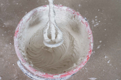 What is the mixing ratio of Wall Putty?