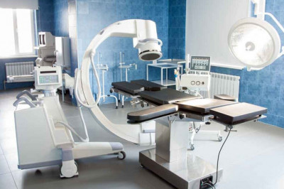 When Operating On The Brain Or Spinal Cord, Medical Imaging Devices Can Help Doctors Visualize The Inner Structures Of Those Structures