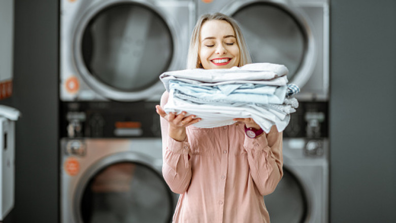 Why should you look for a pickup laundry service near me?