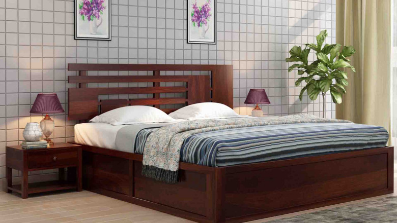 Wooden Bed with Hydraulic Storage - PlusOne India